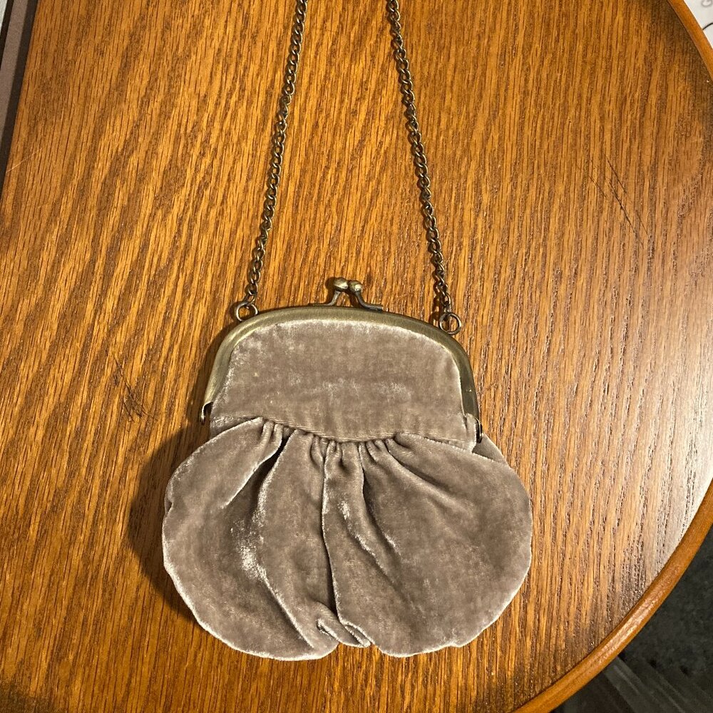 Vintage Velvet Evening Bag Satin Lined Brass Frame and Chain Elegant Boho 5 1/2"